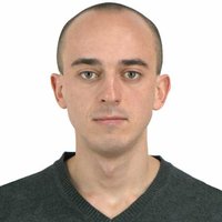 Артём Олейник