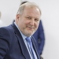 Автор отзыва Сергей Белов
