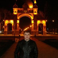 Роман Азатян