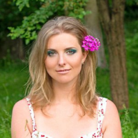 Юля Ермакова