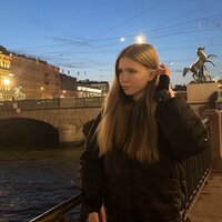 Вика Мельник