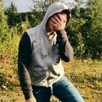 Валерий Ларионов