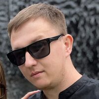 Илья Суров