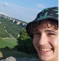 Денис Кучер