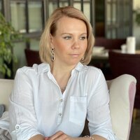 Анна Зюзина