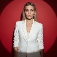 Анна Калашникова