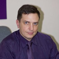 Андрей Серов