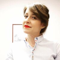 Лара Смирнова