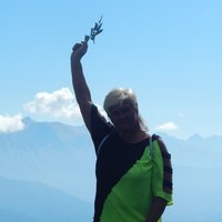 Полякова Наталья