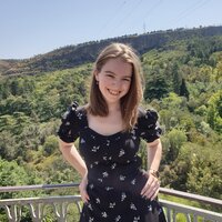 Анна Дикушникова