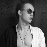 Илья Разыграев