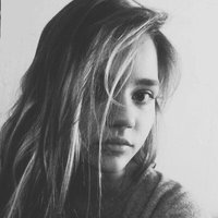 Олеся Захарова