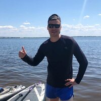 Александр Есин