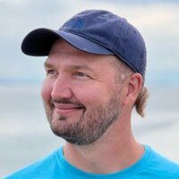 Денис Масейкин