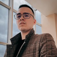 Владислав Петров