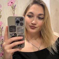 Яна Звягова