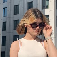 Яна Крылова