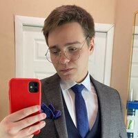 Евгений Гусев