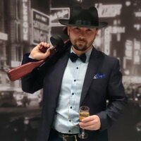 Антон Богданов