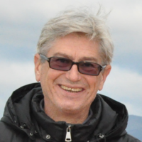 Александр Березуцкий