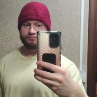 Денис Суриков