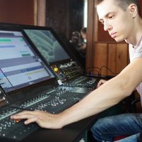 Александр Антонов