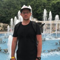 Михаил Харитонов