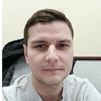 Роман Колотов