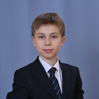 Дмитрий Глухов