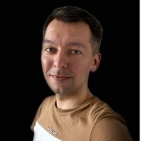 Максим Новиков