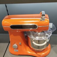 Анастасия Што