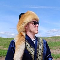 Александр Елисеев