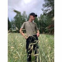 Максим Карпов