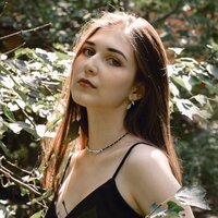 Алина Юханова