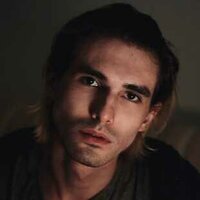 Влад Исаков