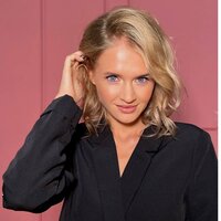 Александра Миролюбова