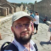 Артем Гарнов