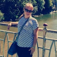 Елена Попова