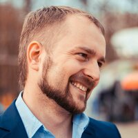 Антон Лихачев