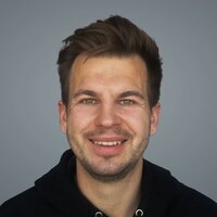 Олег Казаков