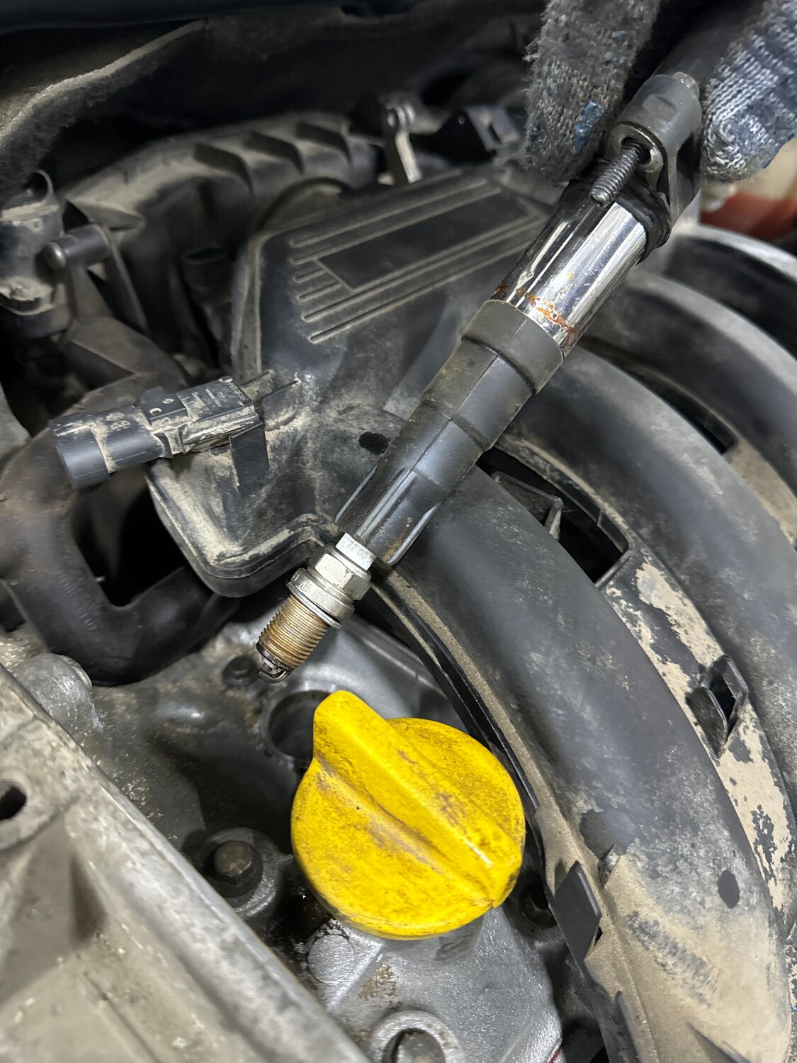 свеча зажигания рено, свечи лада ларгус 16 клапанов, свечи зажигания лада ларгус, свечи зажигания лада ларгус 21129, свечи зажигания на renault logan