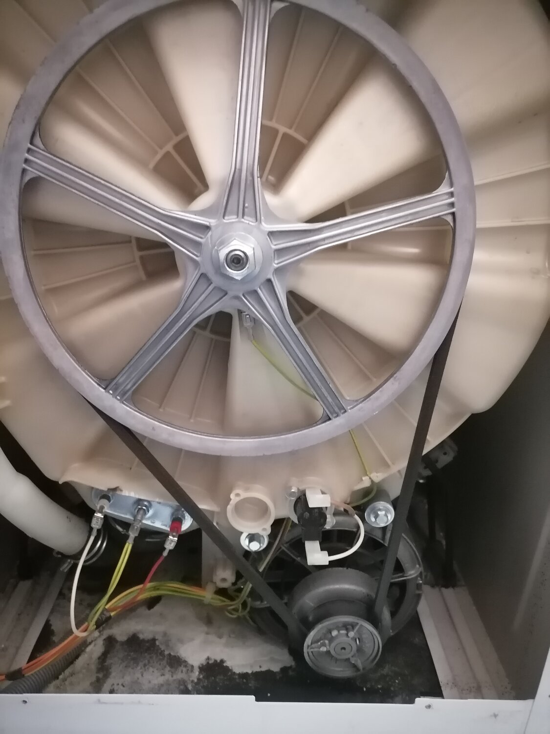 Ремонт стиральных машин с выездом на дом