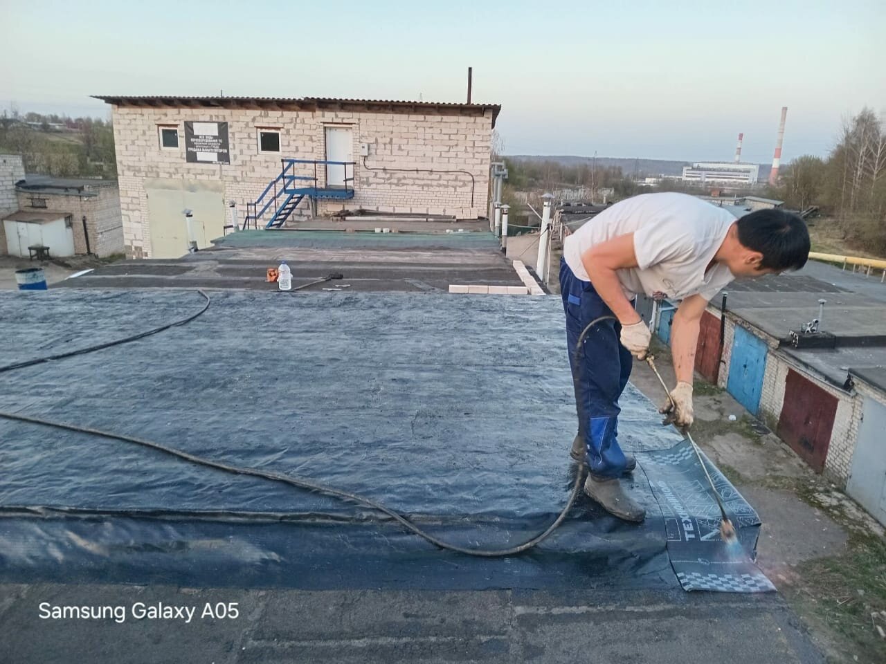 технология наплавляемой гидроизоляции технониколь, наплавляемая кровля, гидроизоляция кровли, мягкая наплавляемая кровля технониколь, гидроизоляция кровли жидкой резиной