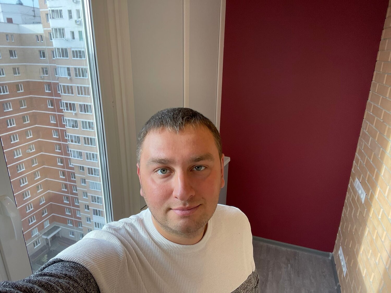 человек, ремонт квартир и домов, мастер по ремонту квартир, мужчина человек, ремонт квартир под ключ