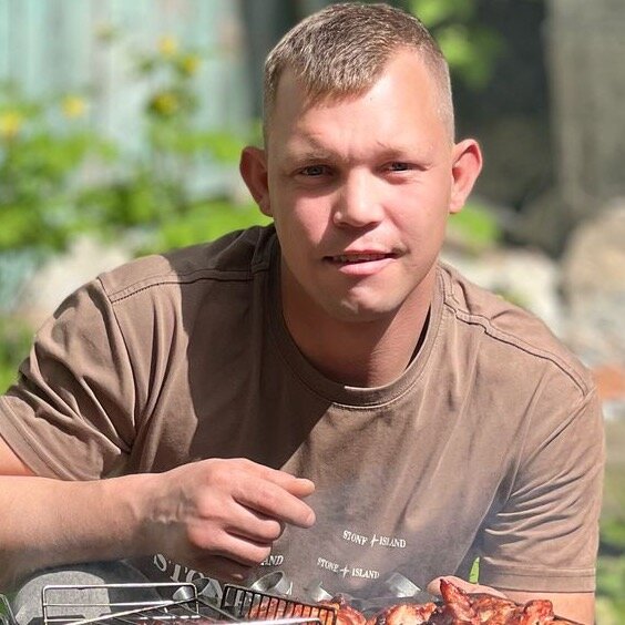 Максим Зубов