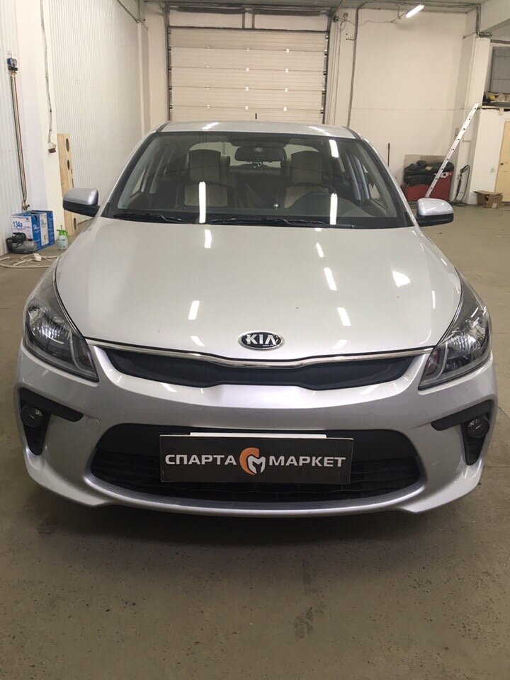 Kia Rio установка камеры заднего вида