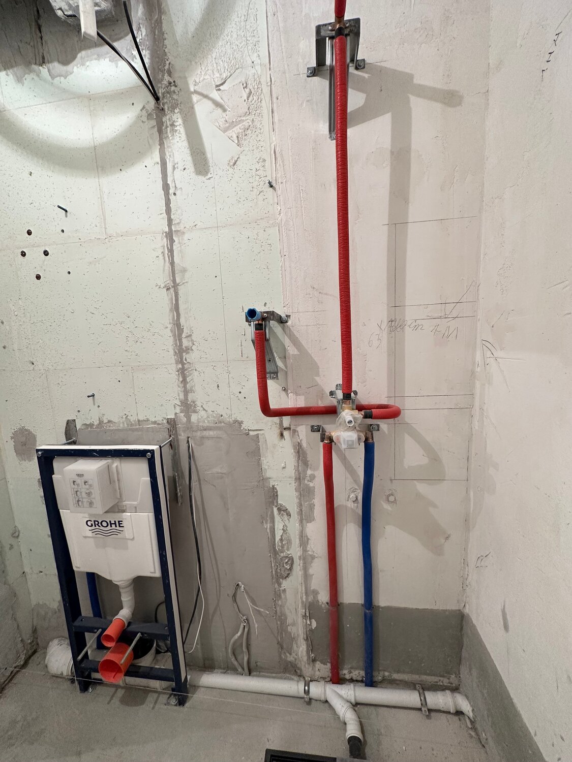 инсталляция grohe, установка инсталляции, разводка сантехники, разводка труб, сантехника монтаж