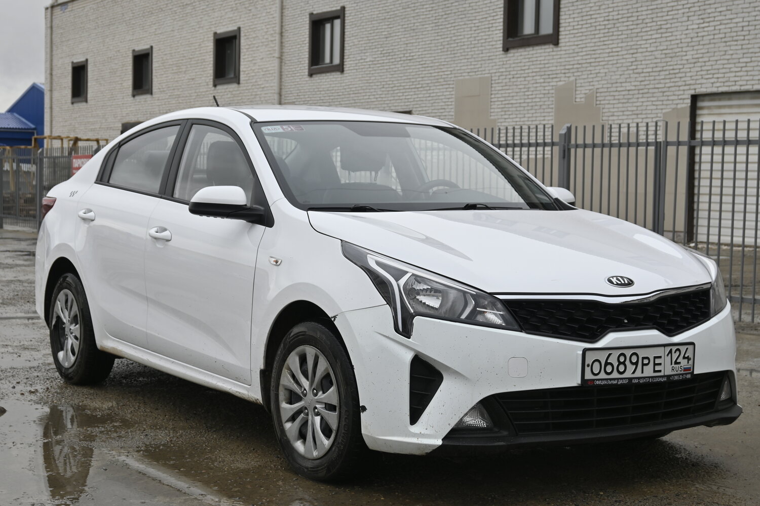 kia rio iv, kia rio, белый киа рио, белая киа, Toyota Corolla Verso I Рестайлинг 2