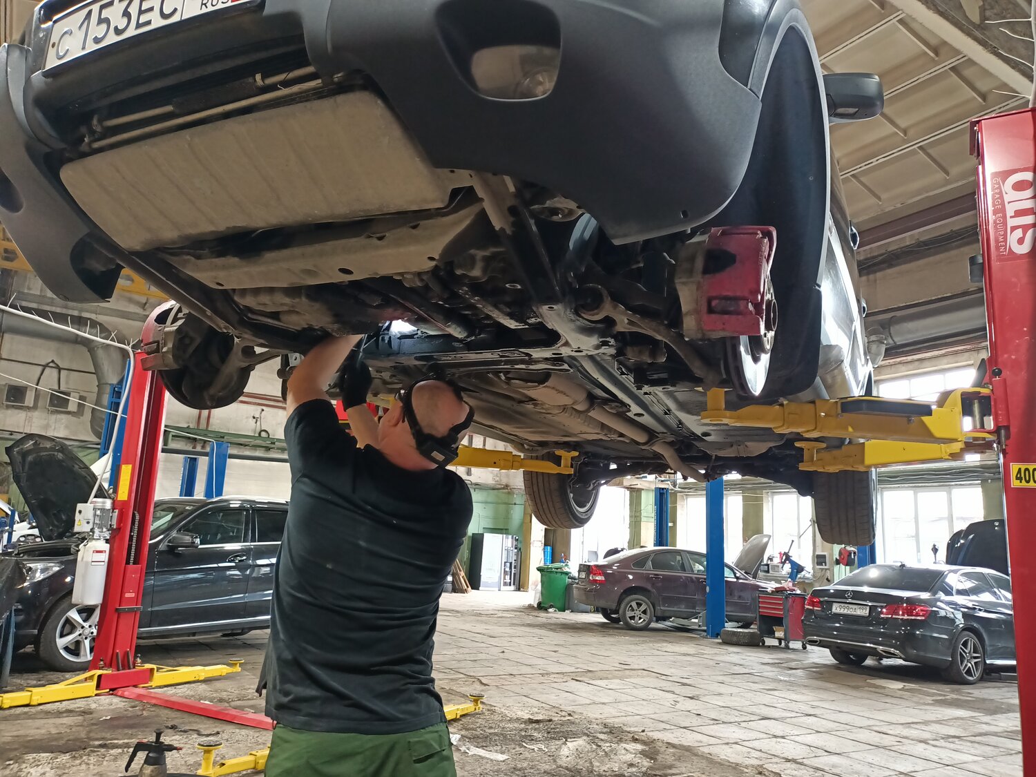 днище автомобиля, авто, автосервис, автотехцентр, авторемонт