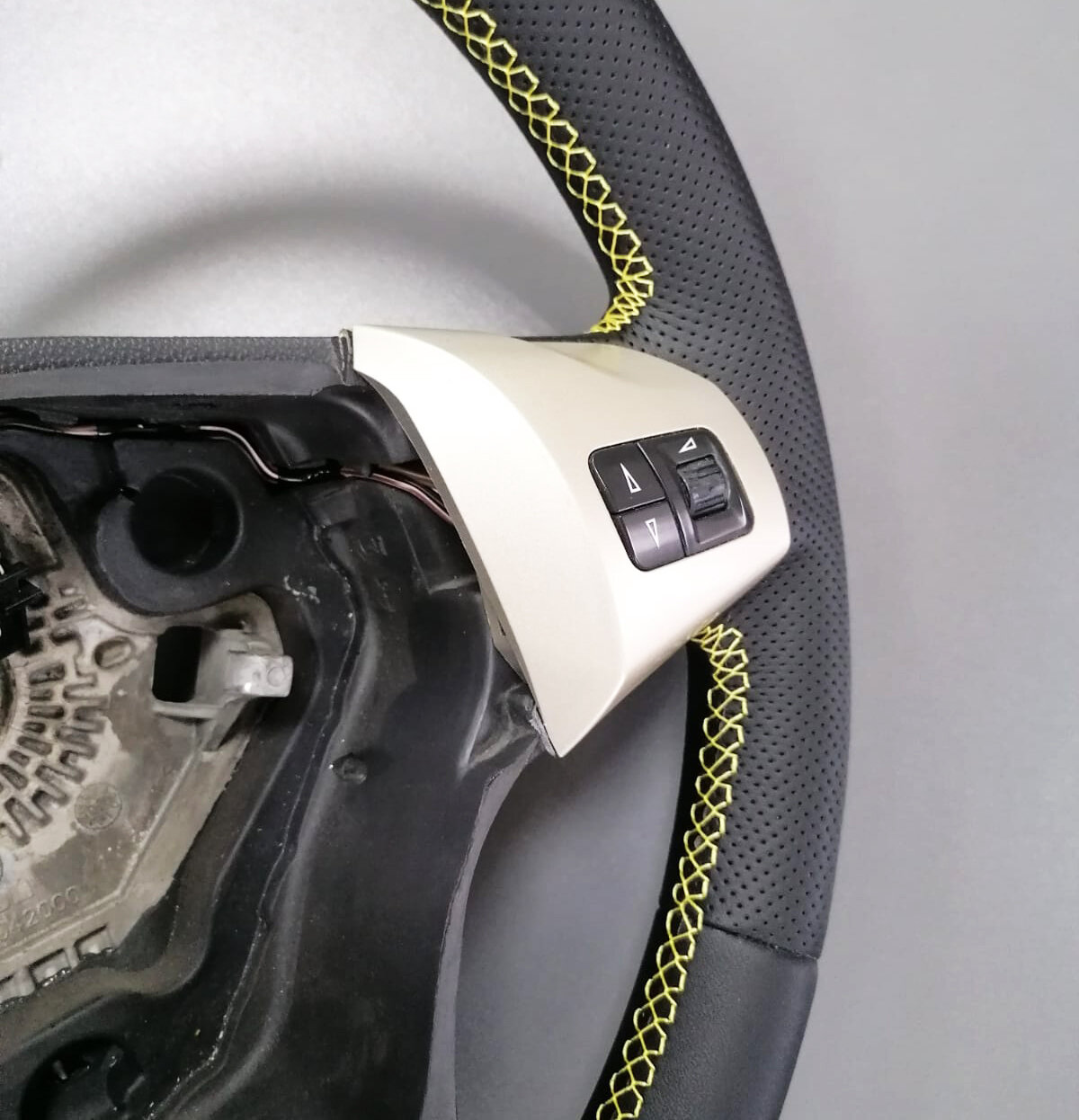 накладка на руль с кнопками bmw x3 f25, руль mercedes, руль бмв, перешив руля w204, перетяжка руля